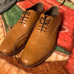 Only worn once, good as new.